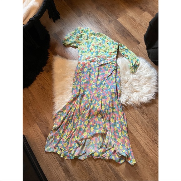 AUMR | Jaylah Dress - Picture 2 of 5